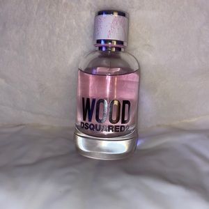 Wood dsquared women’s fragrance